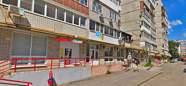 В Ростове на Западном сгорел магазин с алкоголем