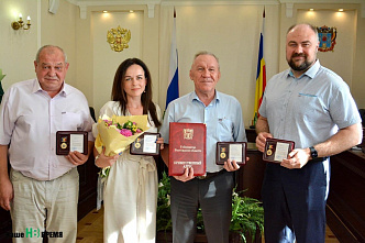За службу Ростовской области