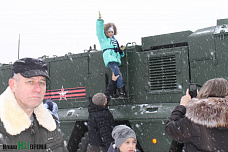 Мела метель и пели «Черные береты»