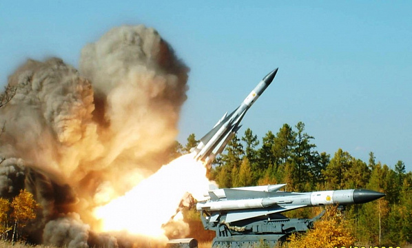 Старт ракеты комплекса С-200. Источник фото: discover24.ru.