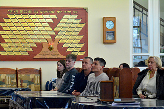 05 03 2026 «Нас хотели убить, мы победили. Просим к столу!»