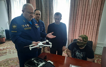 Донской ДОСААФ и его партнеры передали военным квадрокоптер и очередную партию гуманитарки