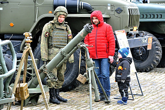 Ну а мальчики?.. а мальчики – потом!