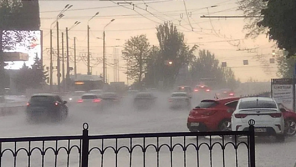 Ливни продолжаются в Ростове и области уже почти месяц.