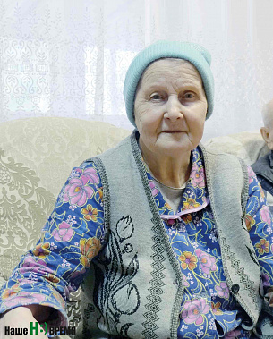 Тамара Каралкина в центре временного пребывания буквально встала на ноги! Если она уедет в другой город в дом престарелых, ее не сможет навещать единственный брат, который тоже в преклонном возрасте. Тамара Каралкина в центре временного пребывания буквально встала на ноги! Если она уедет в другой город в дом престарелых, ее не сможет навещать единственный брат, который тоже в преклонном возрасте.
