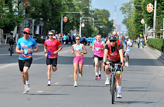 В Ростове прошел традиционный «ЗаБег», который был синхронизирован со всеми стартами в России
