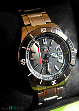 Старинные часы еще идут