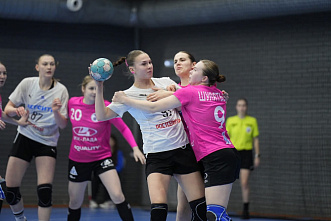 ГК «Ростов-Дон» на выезде «прочитал» победную лекцию гандболисткам  из  ижевского «Университета» 