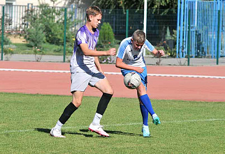 Олимпийский совет Ростовской области провел в Ростове детский футбольный турнир памяти Б.А. Кабаргина.
