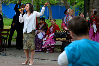 На войне сердце просит музыки вдвойне