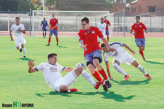 Ростовчане (красные) отыгрались и заработали одно очко.