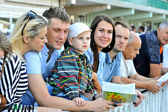 В Ростове прошли скачки на Кубок губернатора Ростовской области