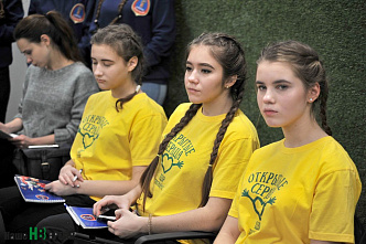 Под знаком добровольца