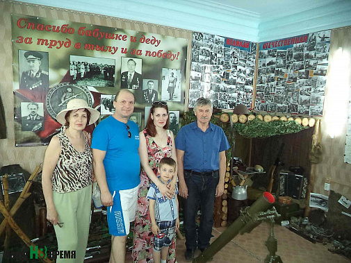 Родные Виктора Кречетова приехали на место его гибели из Тамбова. Фото предоставлено Вячеславом ГРАДОБОЕВЫМ