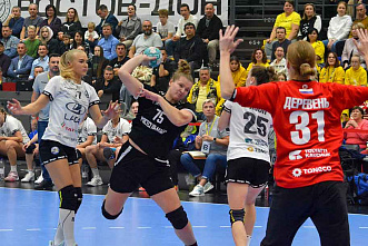 В битве лидеров ростовские гандболистки обыграли «Ладу»