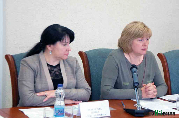 Министр труда и соцзащиты Е. Елисеева (справа): «Настало время расширить сферу использования материнского капитала».