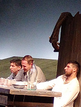 В Ростове показали премьеру спектакля «Сестра, подруга и жена»