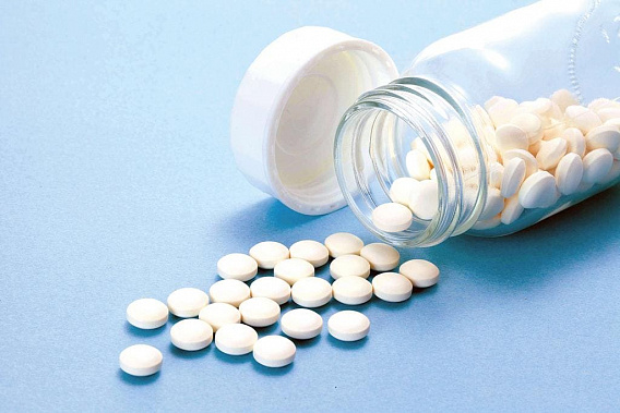 Пациентам с COVID-19 аспирин не помогает 