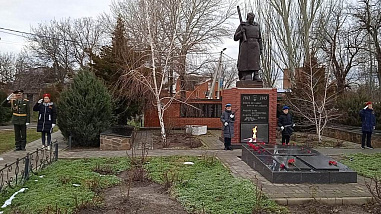 В День Неизвестного солдата к ребятам из села Приморка приехал Герой Советского Союза