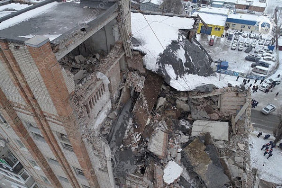 14 января 2019 года. После взрыва бытового газа обрушились девятый и восьмой этажи... Фото из открытого источника