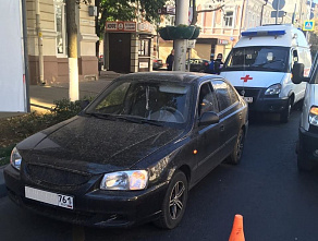 В центре Ростова «скорая» попала в ДТП