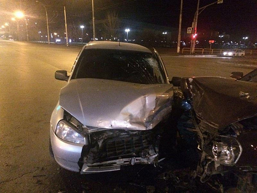 В Аксайском районе столкнулись три машины