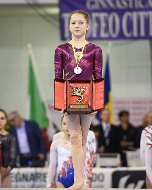 Ростовская гимнастка «солирует» в Италии