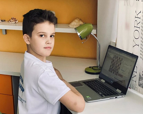 Игрок команды «Наше время-100» Александр Чоботов