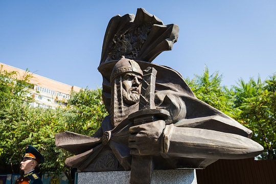 В Ростове-на-Дону освятили памятник святому благоверному великому князю Александру Невскому