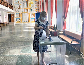 Лариса Тутова приняла участие в предварительном голосовании