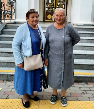  Потерпевшие – бывшие колхозницы Елена Даниленко и Екатерина Григоренко с трудом верят, что справедливость восторжествовала.