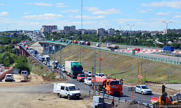 Реконструкция моста через Северский Донец в районе Каменска должна быть закончена в течение следующего года