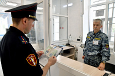 Росгвардейцы начали проверку безопасности учебных заведений