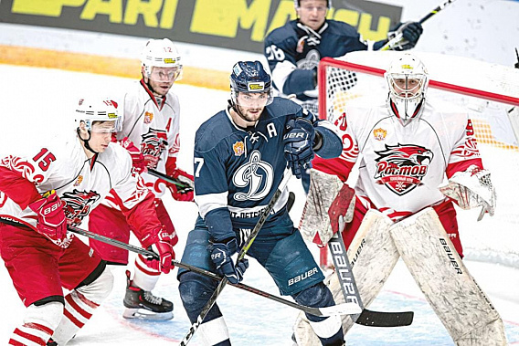 Атака питерских динамовцев явно превзошла оборону ростовчан. Фото с сайта ХК «Динамо С/П»