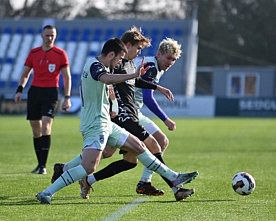 Два пенальти, два гола. ФК «Чайка» дома сыграла вничью с «Уфой»