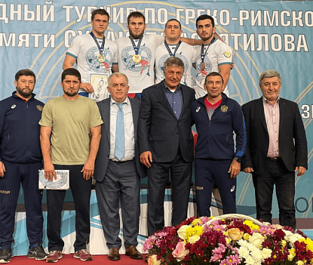 Донские борцы завоевали награды международного турнира