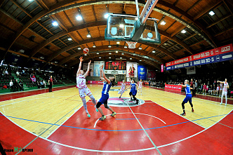 Баскетболистки «Пересвет-ЮФУ» уступили на своей площадке «Енисею»