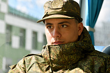 10 04 2025 Десятки молодых дончан направлены к местам несения службы