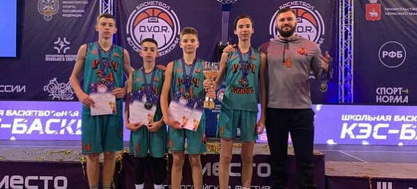 Сальские юниоры-баскетболисты стали призерами чемпионата России