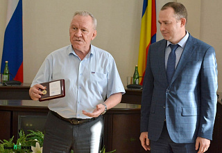 За службу Ростовской области