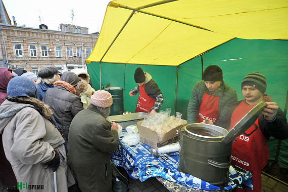 Союз добровольцев России, Ростов без наркотиков, малоимущие бомжи, раздача еды