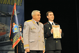 В Ростове сотрудники органов внутренних дел на транспорте отпраздновали профессиональный праздник