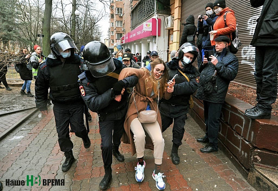 Ну как тут не запечатлеть момент собственного задержания на селфи!