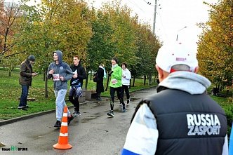 В Ростове прошел традиционный легкоатлетический пробег «Осенний лист»