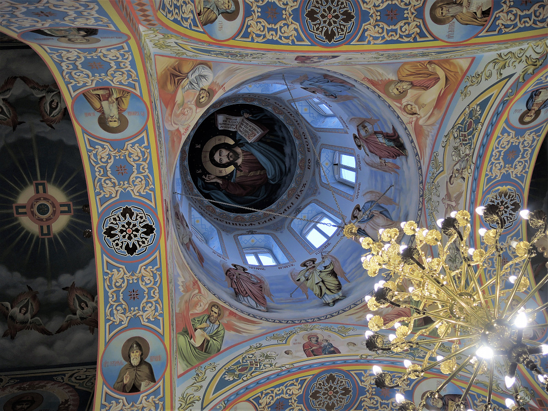  Спасатели проверили перед Рождеством в донских храмах состояние пожарной безопасности