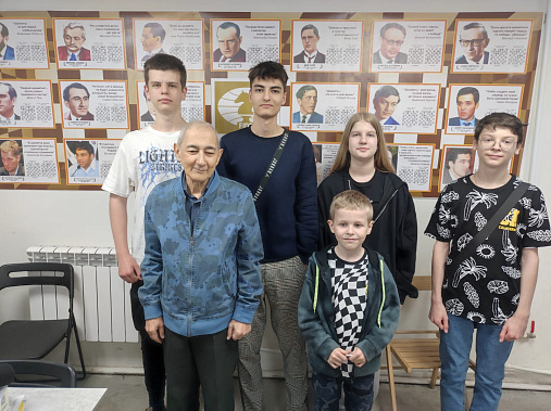 Воскресный хет-трик на черно-белых полях