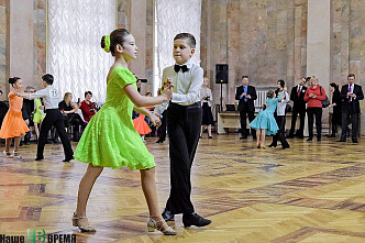 В танцевальных ритмах