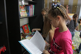 В ПВР Неклиновского района привезли 20 тысяч детских книг