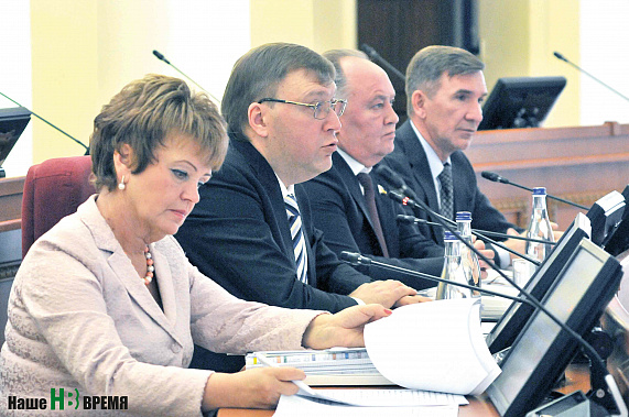 Замгубернатора – министр финансов области Лилия ФЕДОТОВА подчеркнула: идеология бюджета – социальная.