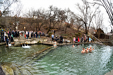 19 01 2025 В донской столице прошли крещенские купания